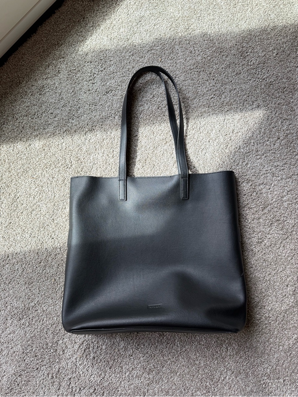 Away Classic Black Leather Tote Bag - Structured Everyday Carryall